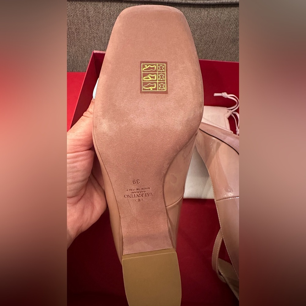 Valentino Garavani - Rose Tan-Go 60mm - patent leather pumps - VLogo - Size 39 - Picture 5 of 6